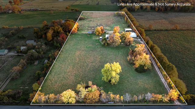 13992 Farm Road 2185, Cassville, MO 65625