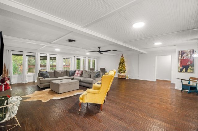 1212 Meadowood Rd., Columbia, MS 39429