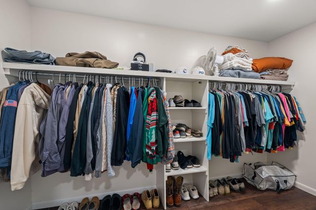 1212 Meadowood Rd., Columbia, MS 39429