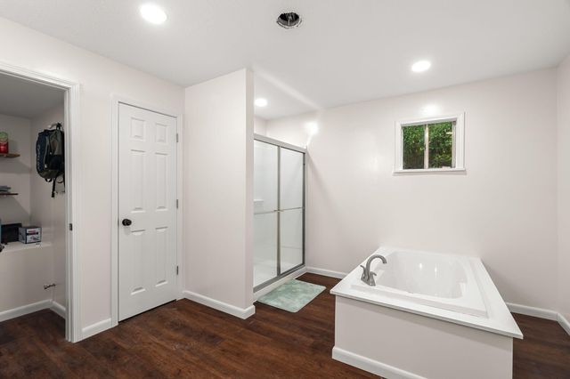 1212 Meadowood Rd., Columbia, MS 39429