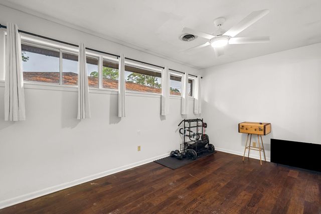 1212 Meadowood Rd., Columbia, MS 39429