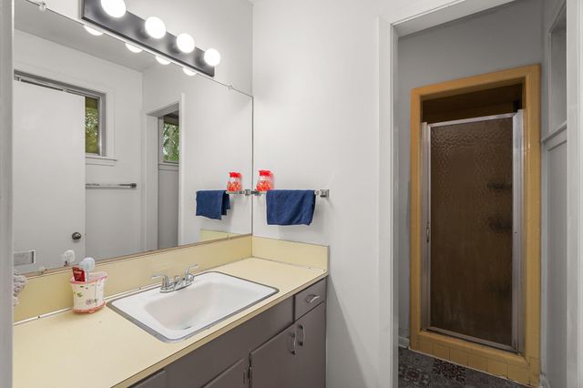 1212 Meadowood Rd., Columbia, MS 39429