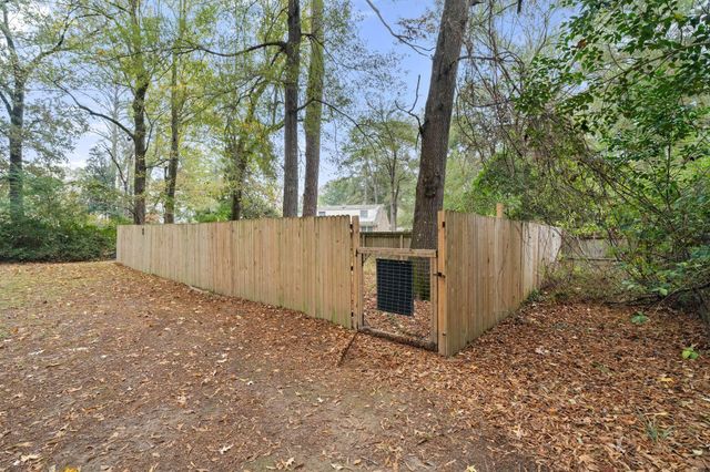 1212 Meadowood Rd., Columbia, MS 39429