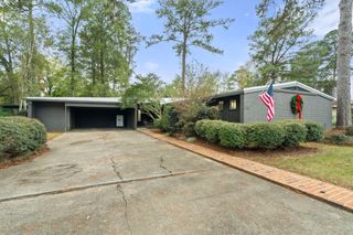 1212 Meadowood Rd., Columbia, MS 39429