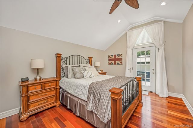 427 Vanderbilt Boulevard, Oakdale, NY 11769