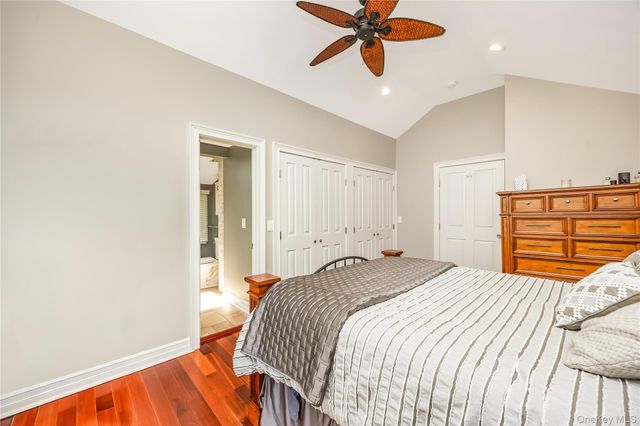427 Vanderbilt Boulevard, Oakdale, NY 11769