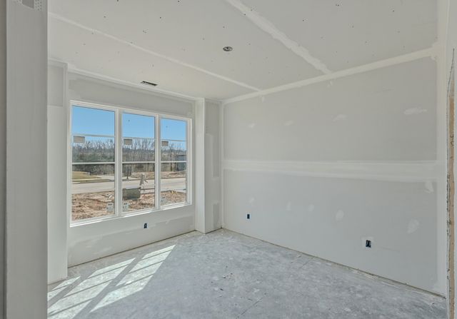 5201 WHISPER DR, Columbia, MO 65203