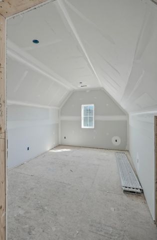 5201 WHISPER DR, Columbia, MO 65203