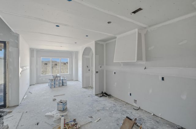 5201 WHISPER DR, Columbia, MO 65203