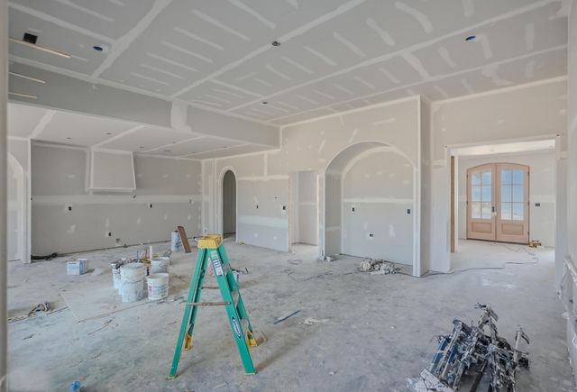 5201 WHISPER DR, Columbia, MO 65203