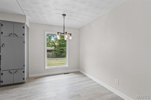 207 Carter Street, Farmington, MO 63640