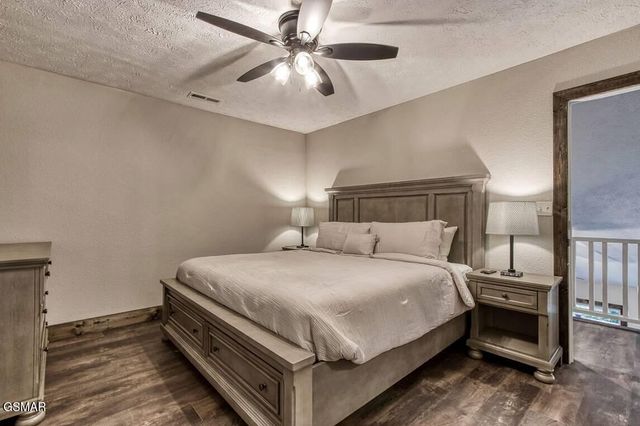 1120 Tanrac Trail, Gatlinburg, TN 37738