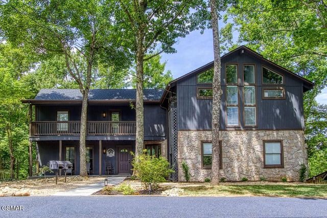 1120 Tanrac Trail, Gatlinburg, TN 37738