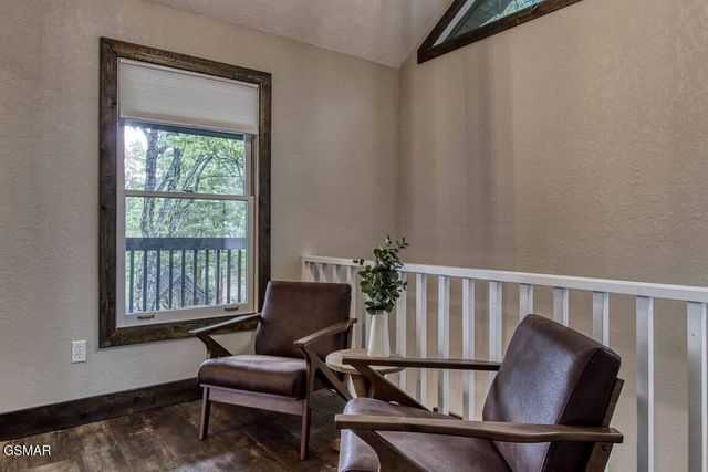 1120 Tanrac Trail, Gatlinburg, TN 37738