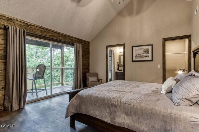 1120 Tanrac Trail, Gatlinburg, TN 37738