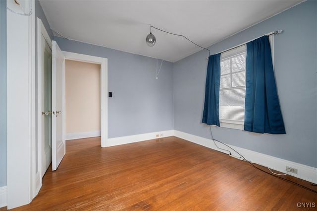 17 Pleasant Street, Utica, NY 13501