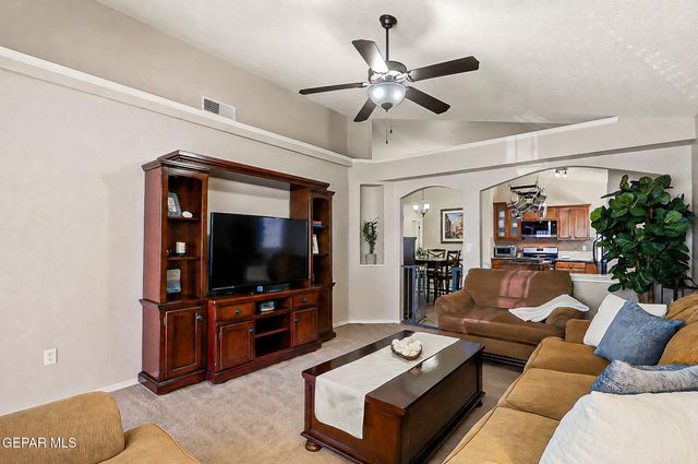 4621 LOLO CALDERA Way, El Paso, TX 79938
