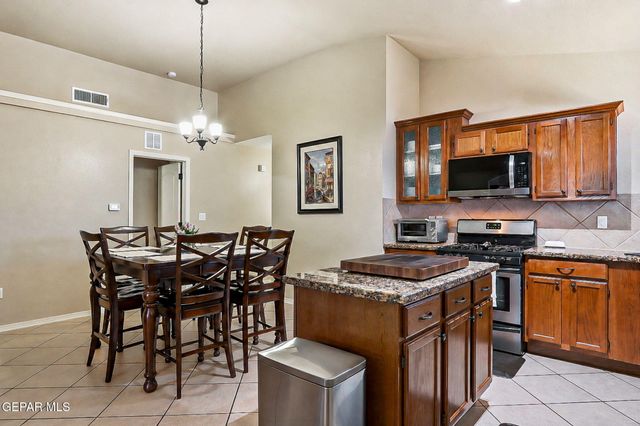 4621 LOLO CALDERA Way, El Paso, TX 79938