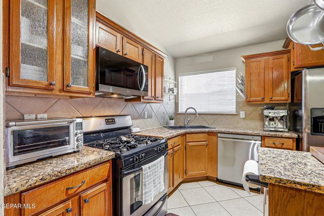 4621 LOLO CALDERA Way, El Paso, TX 79938