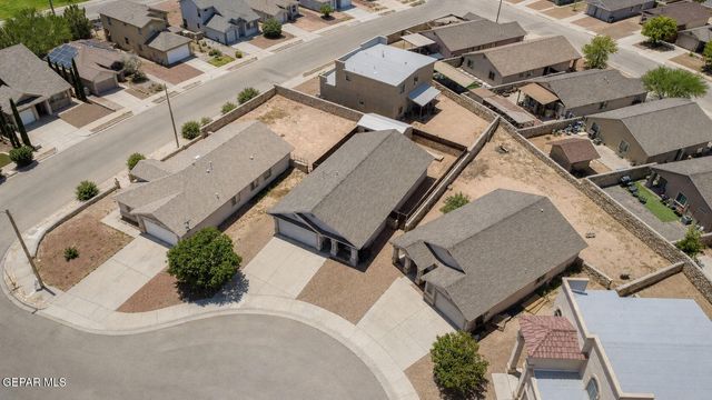 4621 LOLO CALDERA Way, El Paso, TX 79938
