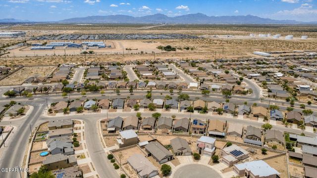 4621 LOLO CALDERA Way, El Paso, TX 79938