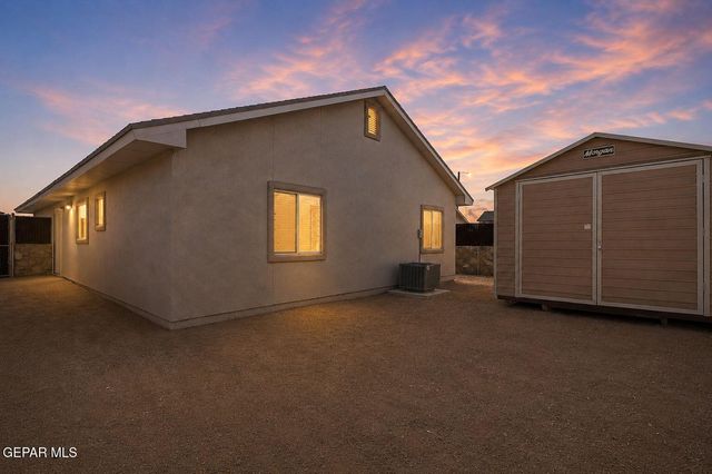 4621 LOLO CALDERA Way, El Paso, TX 79938