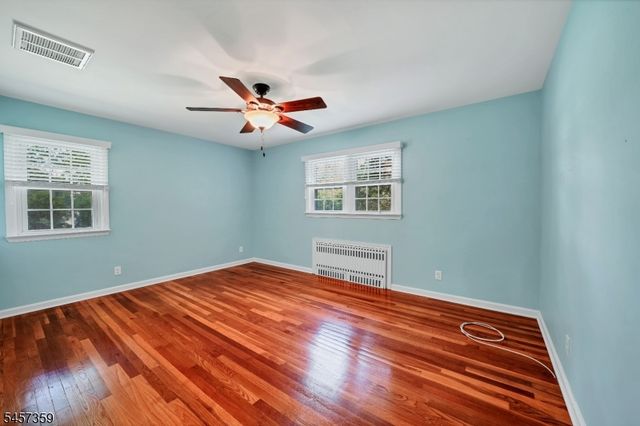 59 Dreahook Rd, Branchburg Twp., NJ 08876