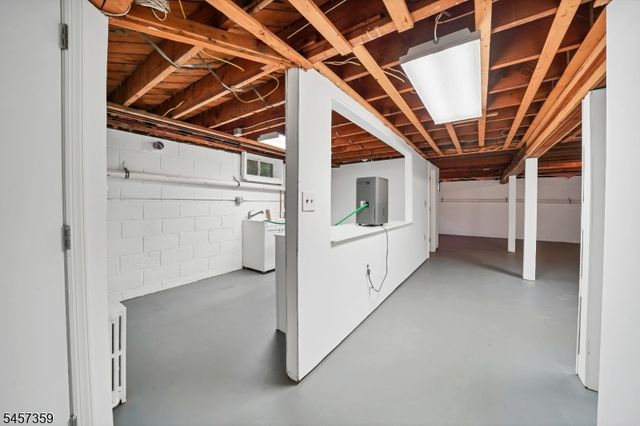 59 Dreahook Rd, Branchburg Twp., NJ 08876