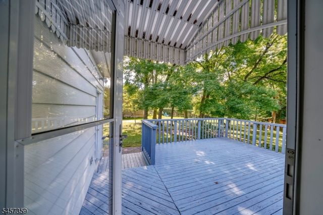 59 Dreahook Rd, Branchburg Twp., NJ 08876