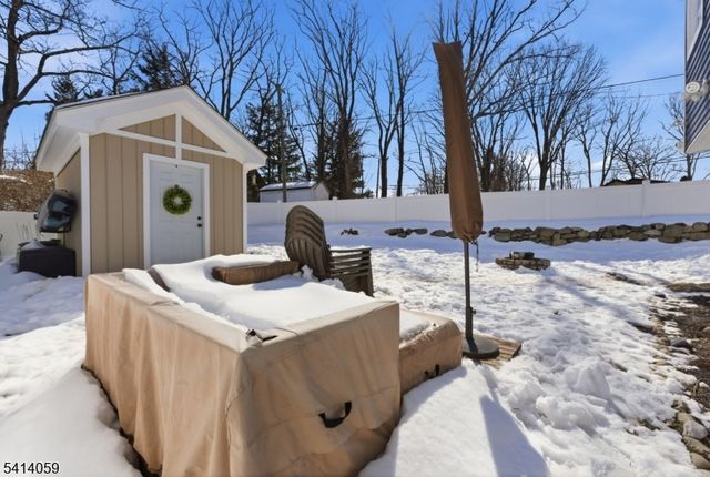 25 Bucknell Way, Hopatcong Boro, NJ 07843