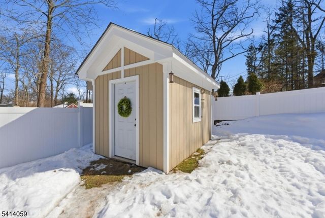 25 Bucknell Way, Hopatcong Boro, NJ 07843