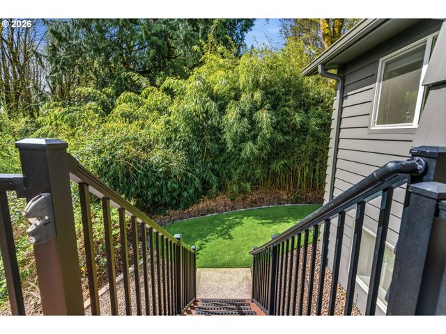 10455 Sw RIDGEVIEW Ln, Portland, OR 97219