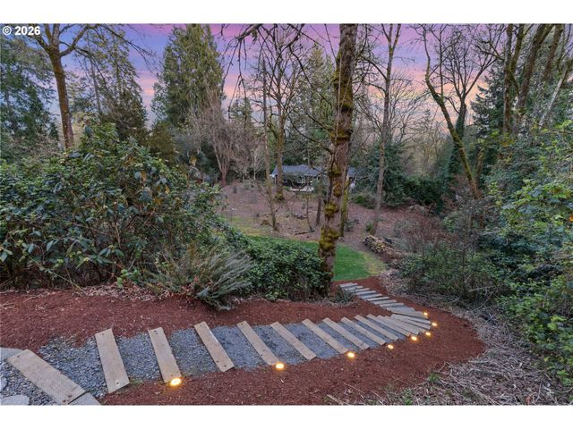 10455 Sw RIDGEVIEW Ln, Portland, OR 97219