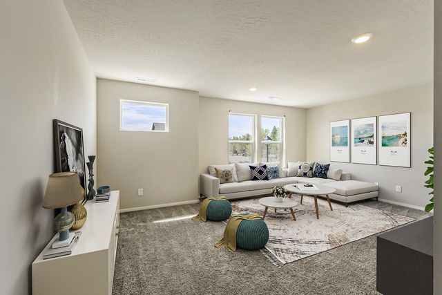 5912 W Jamestown Ln, Spokane, WA 99208