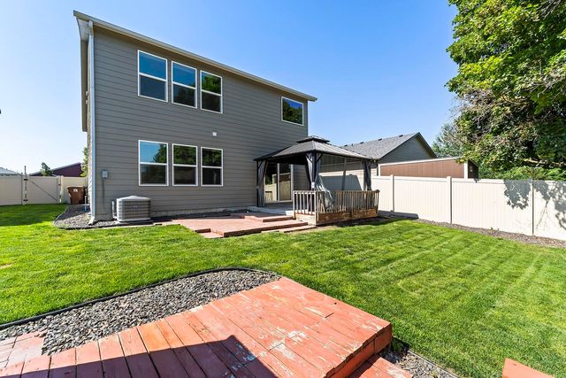 5912 W Jamestown Ln, Spokane, WA 99208