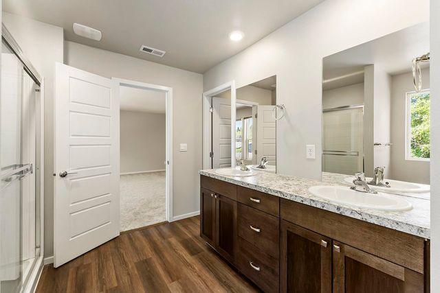 5912 W Jamestown Ln, Spokane, WA 99208