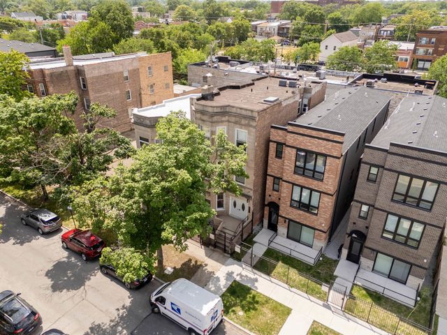 6504 S Maryland Avenue, Chicago, IL 60637