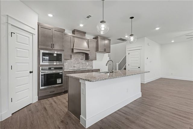 8820 Anise Drive, Centerton, AR 72719