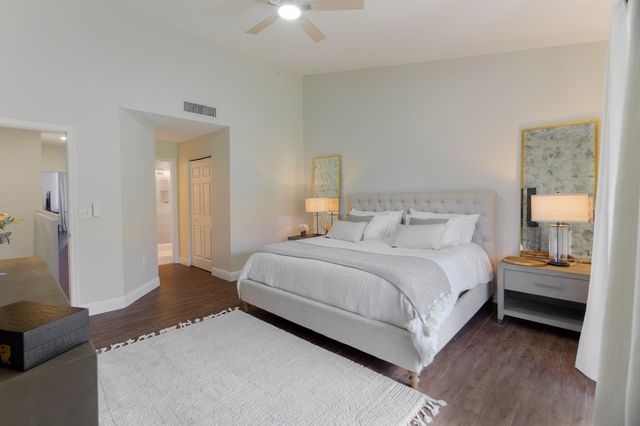 11785 St Andrews Place Apt 106, Wellington, FL 33414