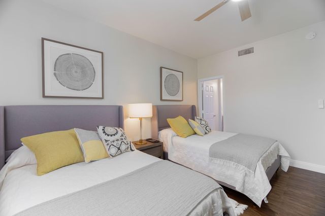 11785 St Andrews Place Apt 106, Wellington, FL 33414