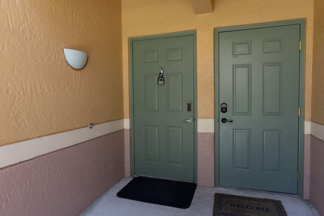 11785 St Andrews Place Apt 106, Wellington, FL 33414