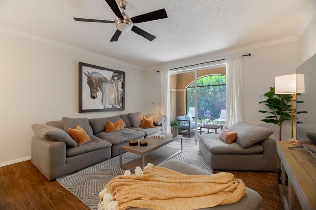 11785 St Andrews Place Apt 106, Wellington, FL 33414