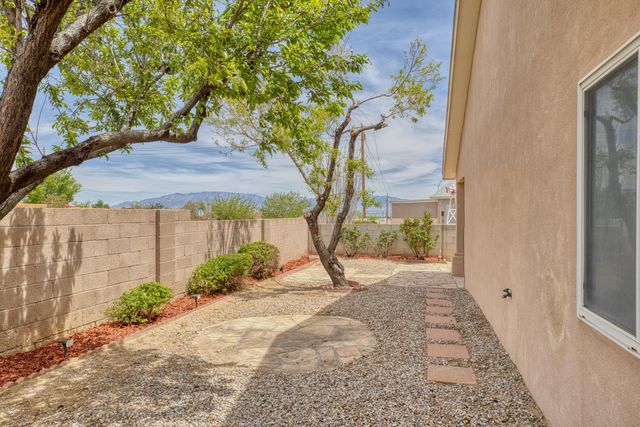 9205 Halyard Road NW, Albuquerque, NM 87121
