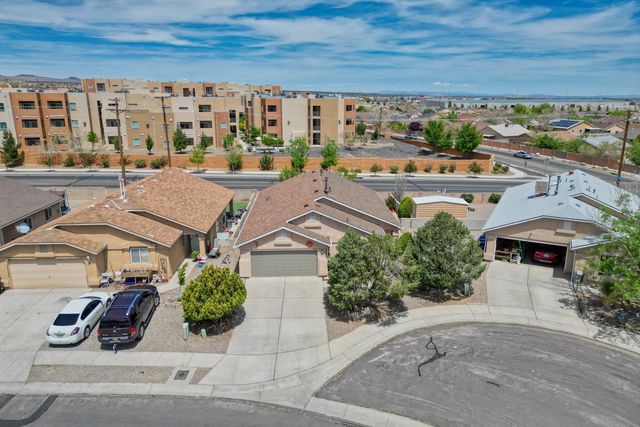 9205 Halyard Road NW, Albuquerque, NM 87121