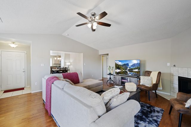 9205 Halyard Road NW, Albuquerque, NM 87121