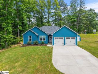 6 Edgebrook Court, Marietta, SC 29661