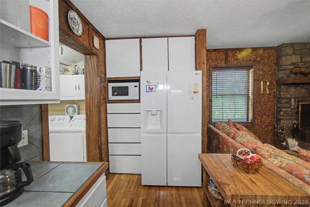 30266 S Hickory Lane, Cookson, OK 74427