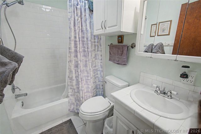 30266 S Hickory Lane, Cookson, OK 74427