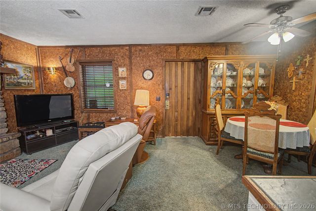 30266 S Hickory Lane, Cookson, OK 74427