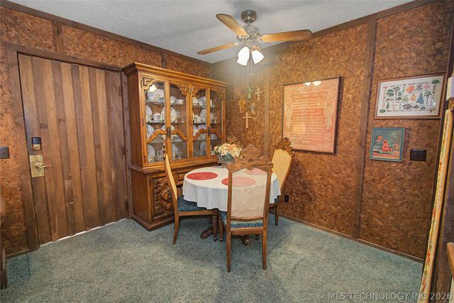 30266 S Hickory Lane, Cookson, OK 74427